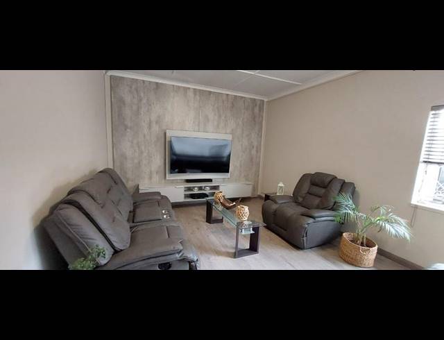 3 BEDROOM HOUSE FOR SALE IN REGENTS PARK